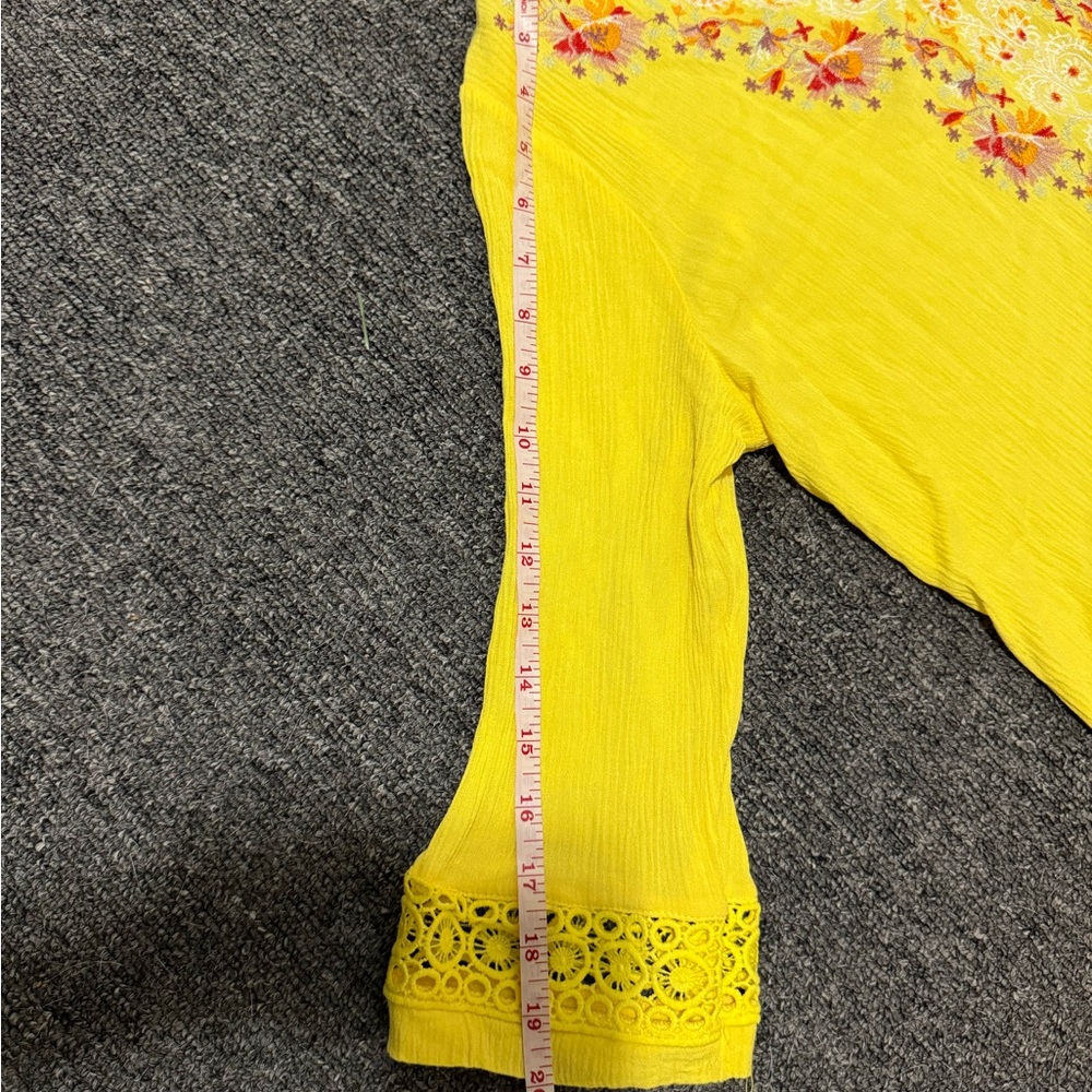 Sunny Yellow Floral Blouse - Picture 6 of 11